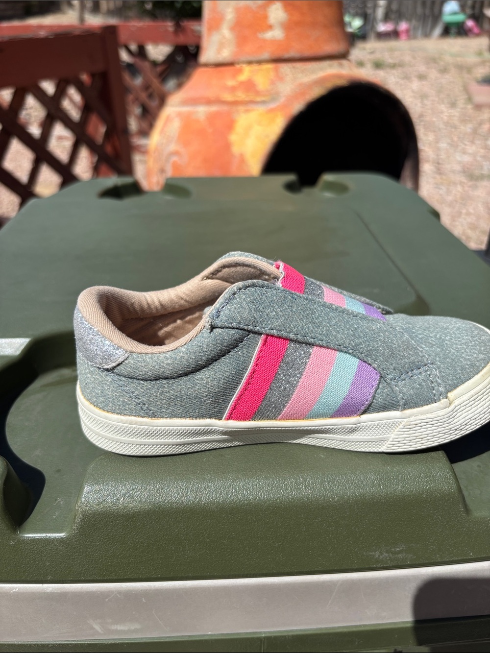 Place Slip-On Kids Sneakers in Gray with Pink & Purple Stripes - Picture 6 of 8